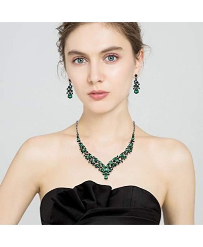 Women's Crystal Wedding Bridal Teardrop Cluster Necklace Earrings Jewelry Set $17.20 Jewelry Sets